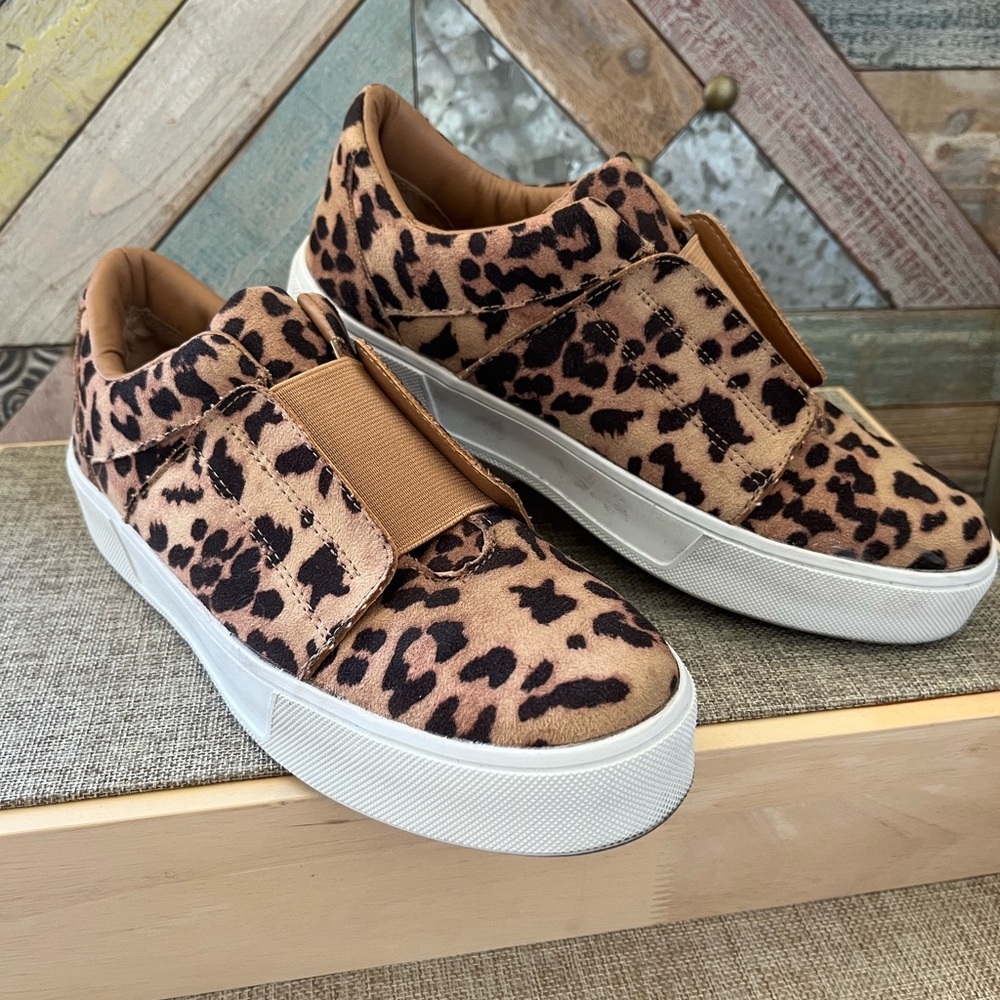 Very Volatile Leopard Print Sneakers - Picture 1 of 9